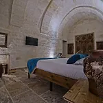 Nostalji Cave 3*