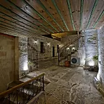 Nostalji Cave 3*